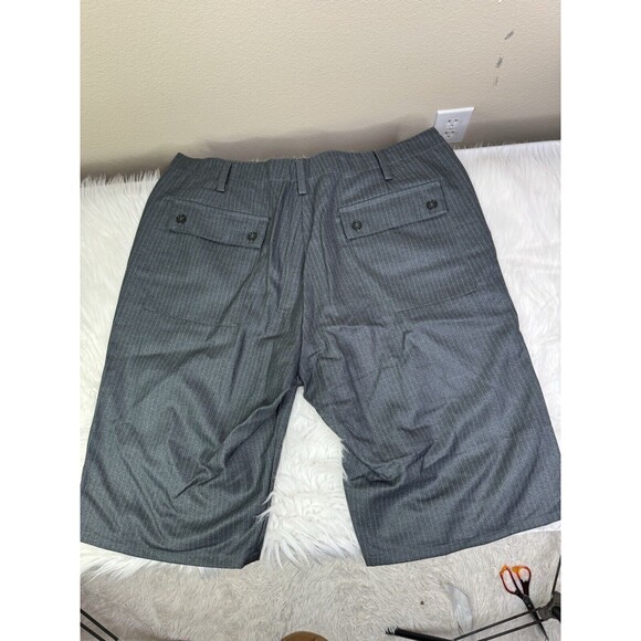 2 Pairs Gramercy Men’s Shorts Same Style New Size 38 - Picture 4 of 5